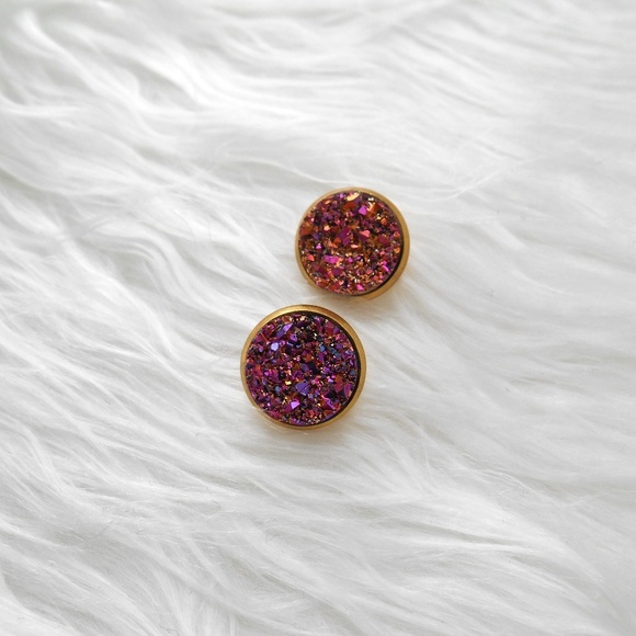 🆕️ Gold Druzy Earrings - Picture 2 of 3